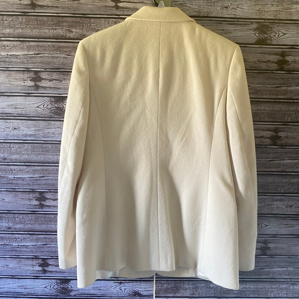 LL Bean Women's Long-Sleeved Button-Down Blazer Size 8R Cream Wool Cashmere - Picture 2 of 8